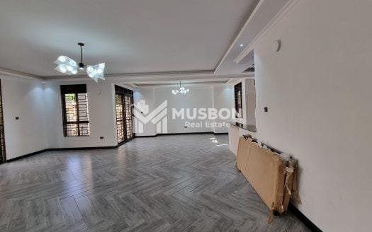 Hill view 6bedroom mansion in Kiwatule