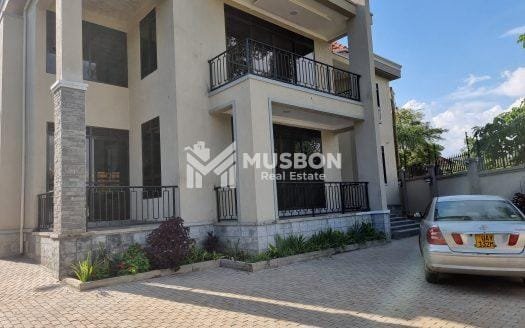 Hill view 6bedroom mansion in Kiwatule