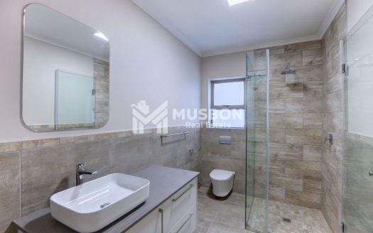 Prestigious villa in Kiwatule