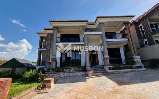 Luxurious 7bedroom mansion for sale in Kisaasi