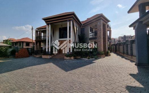 Luxurious mansion for sale in Kisaasi.