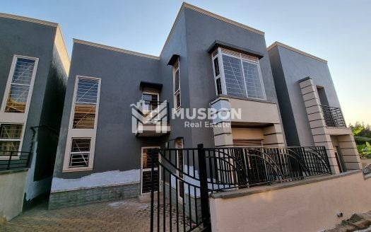 New villas for sale in Kira town