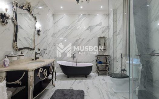 Lake view penthouse for sale in Nakasero