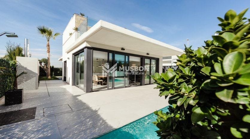 Luxury House For Sale / House for Rent