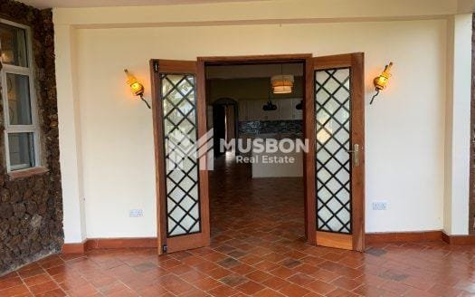 Luxurious stone house for sale in Entebbe