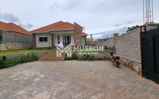 Spacious house in Najjera