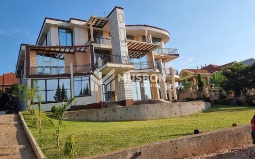 Hill top mansion in Entebbe for sale