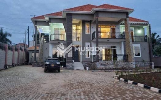 Splendid Mansion in Entebbe