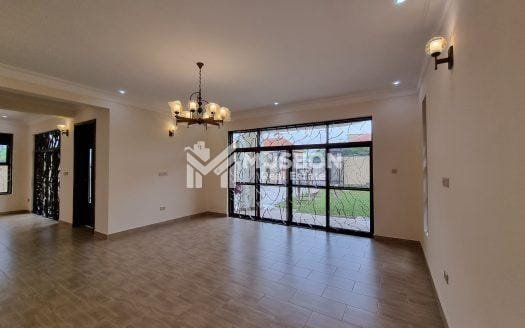 Spacious 4bedroom house in Kira