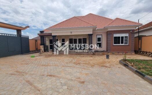 Splendid new bangalow in Kira for sale