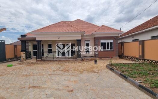 Splendid new bangalow in Kira for sale