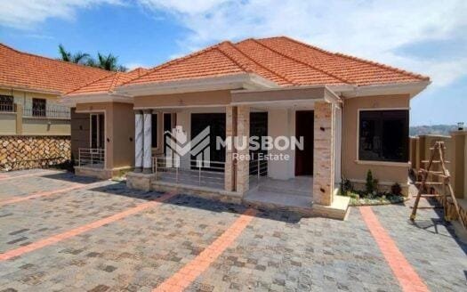 Five bed house for sale in Entebbe