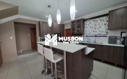Town house for sale in Kira