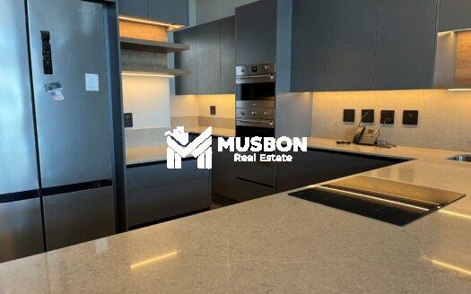 Villa for sale in Mbuya