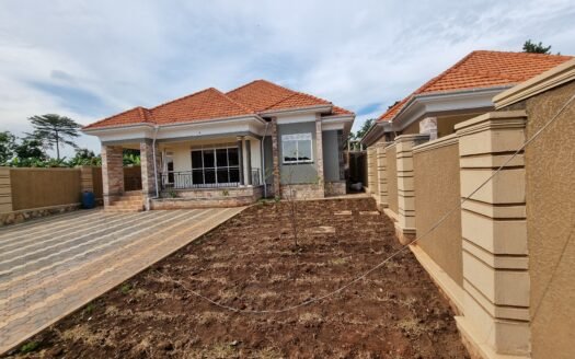 House for sale in kira