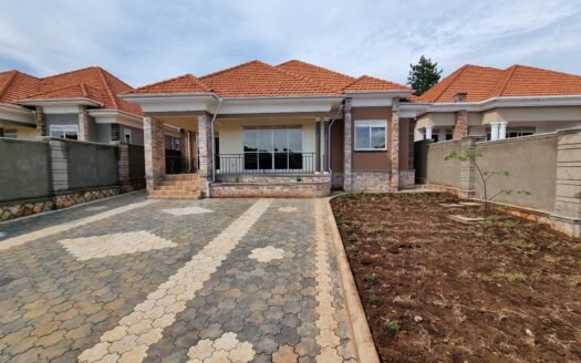 House for sale in kira