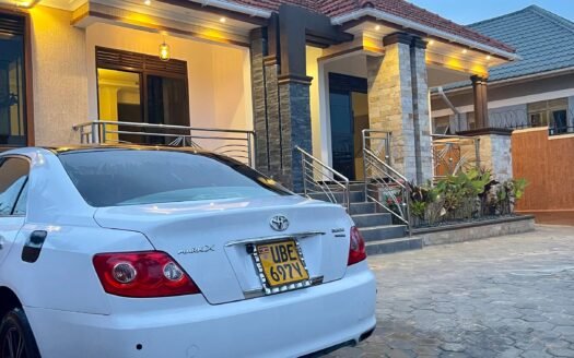House for sale in kira