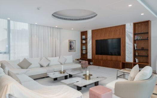 Gorgeous Mansion in Bukoto for sale