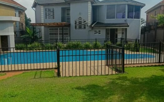 Mansion for sale in luzira