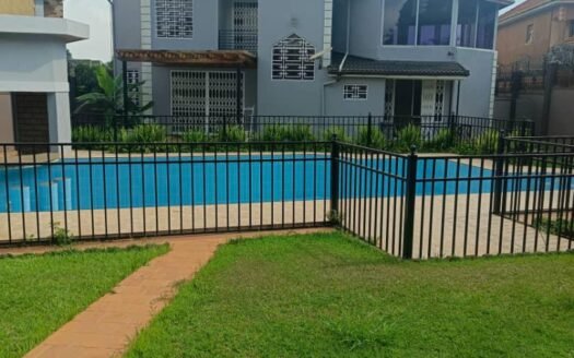 Mansion for sale in luzira