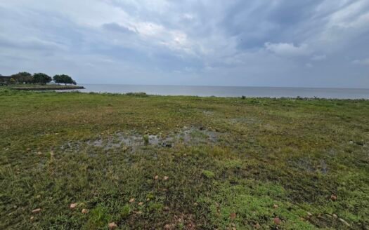 Lake front land in Garuga Entebbe 5 acres