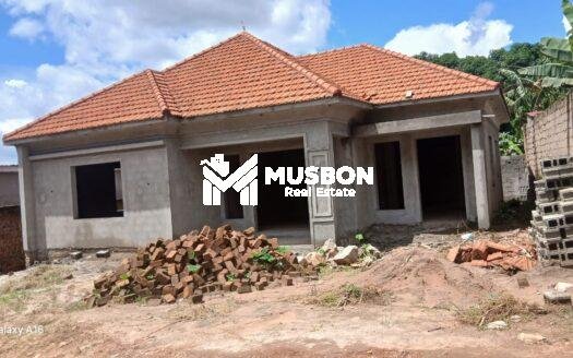 House for sale in kira mulawa