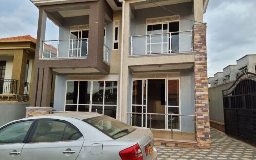 Luxurious house for sale in kira