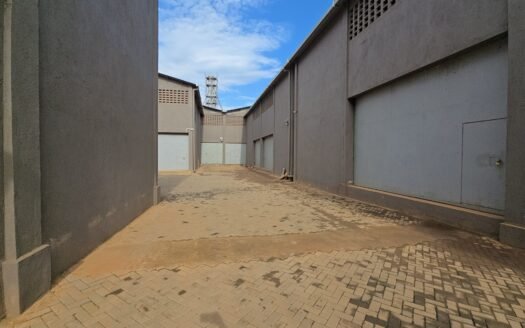 Ware houses for sale in Bweyogerere